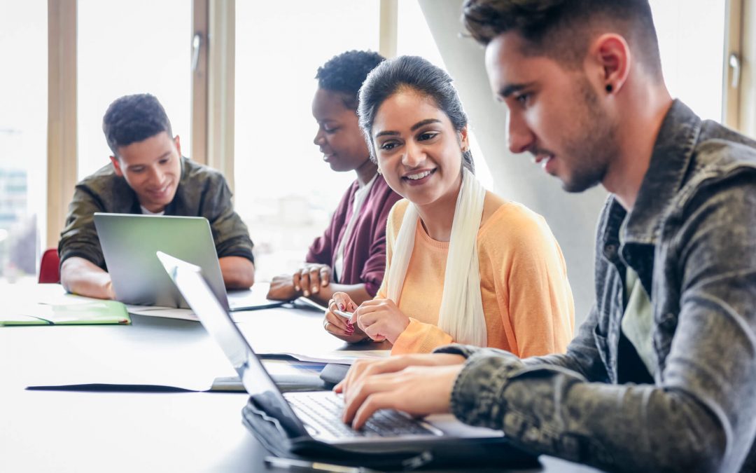 As 6 opções de estudo para desenvolvimento na carreira