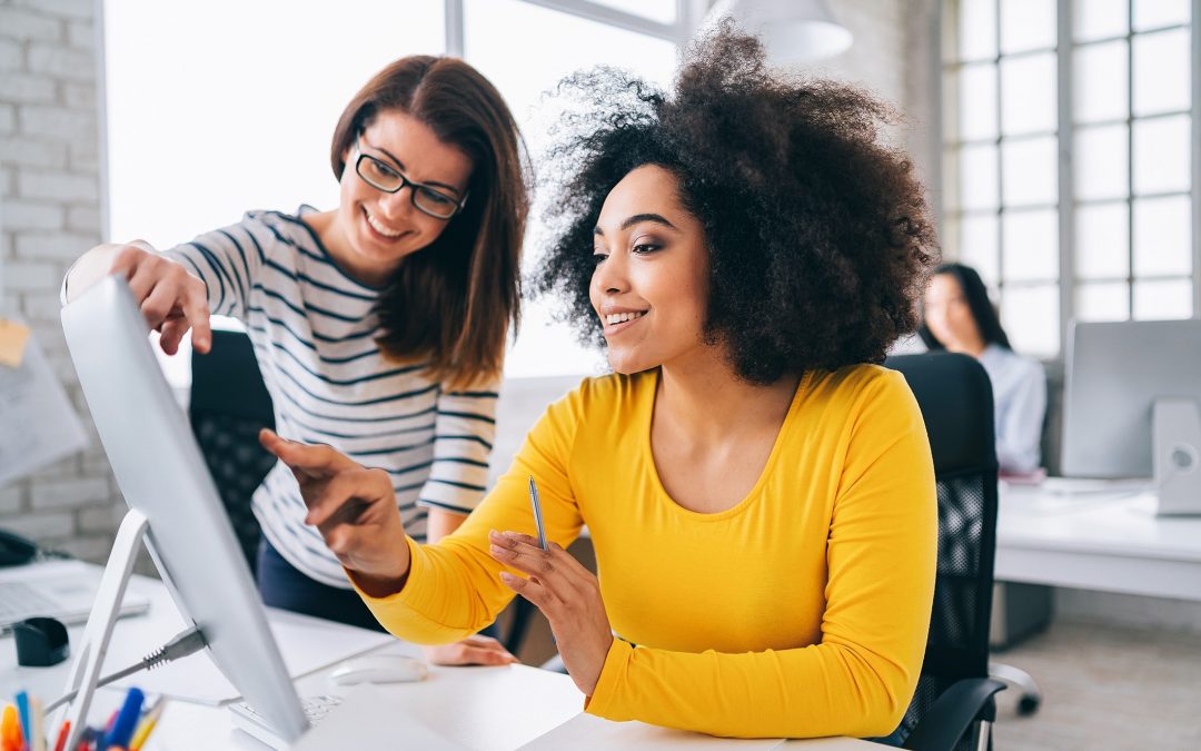Criatividade no ambiente de trabalho: veja os benefícios e como incentivar!