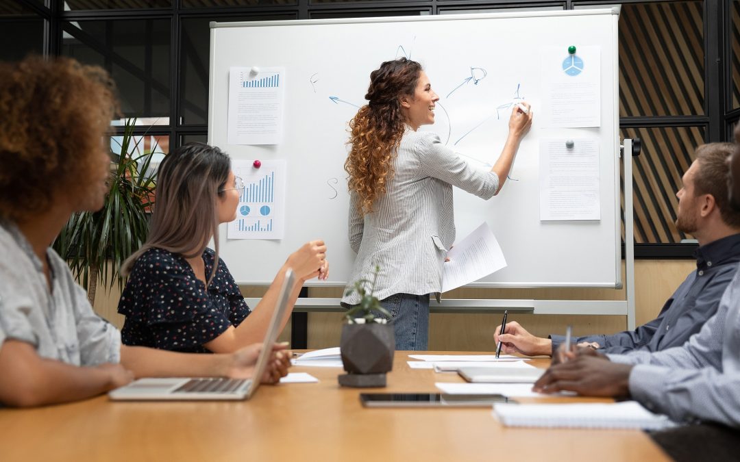 Conheça o curso de Estratégia Comercial para a Nova Economia